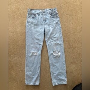 Levi's Women's Low Pro Straight light-wash jeans size 29